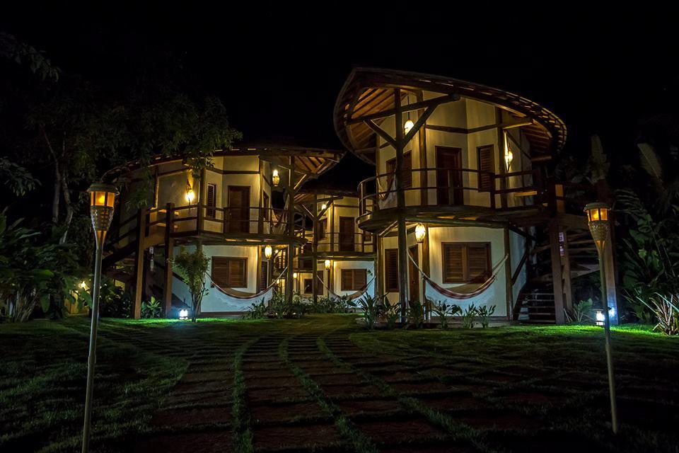image-housing-carousel