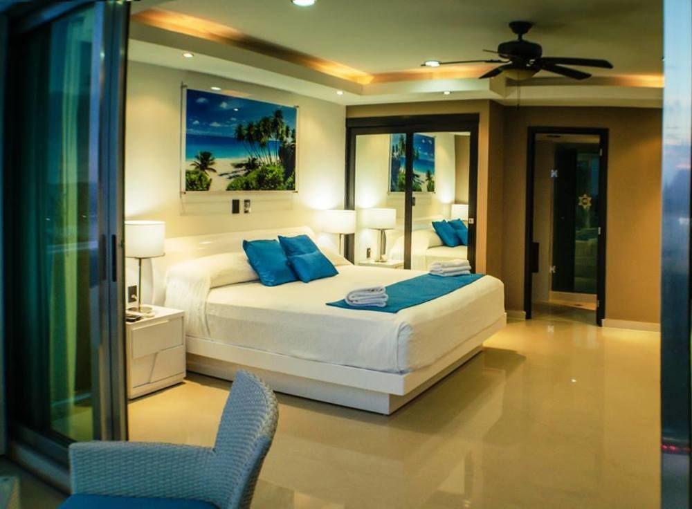 Standard Room, 1 king Bed Lagoon View