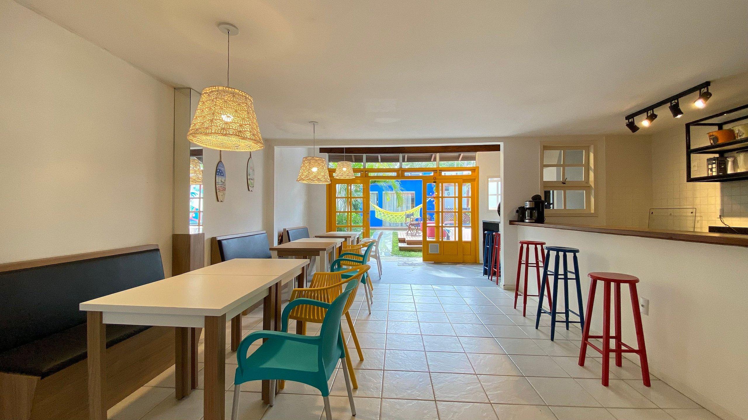 image-housing-carousel