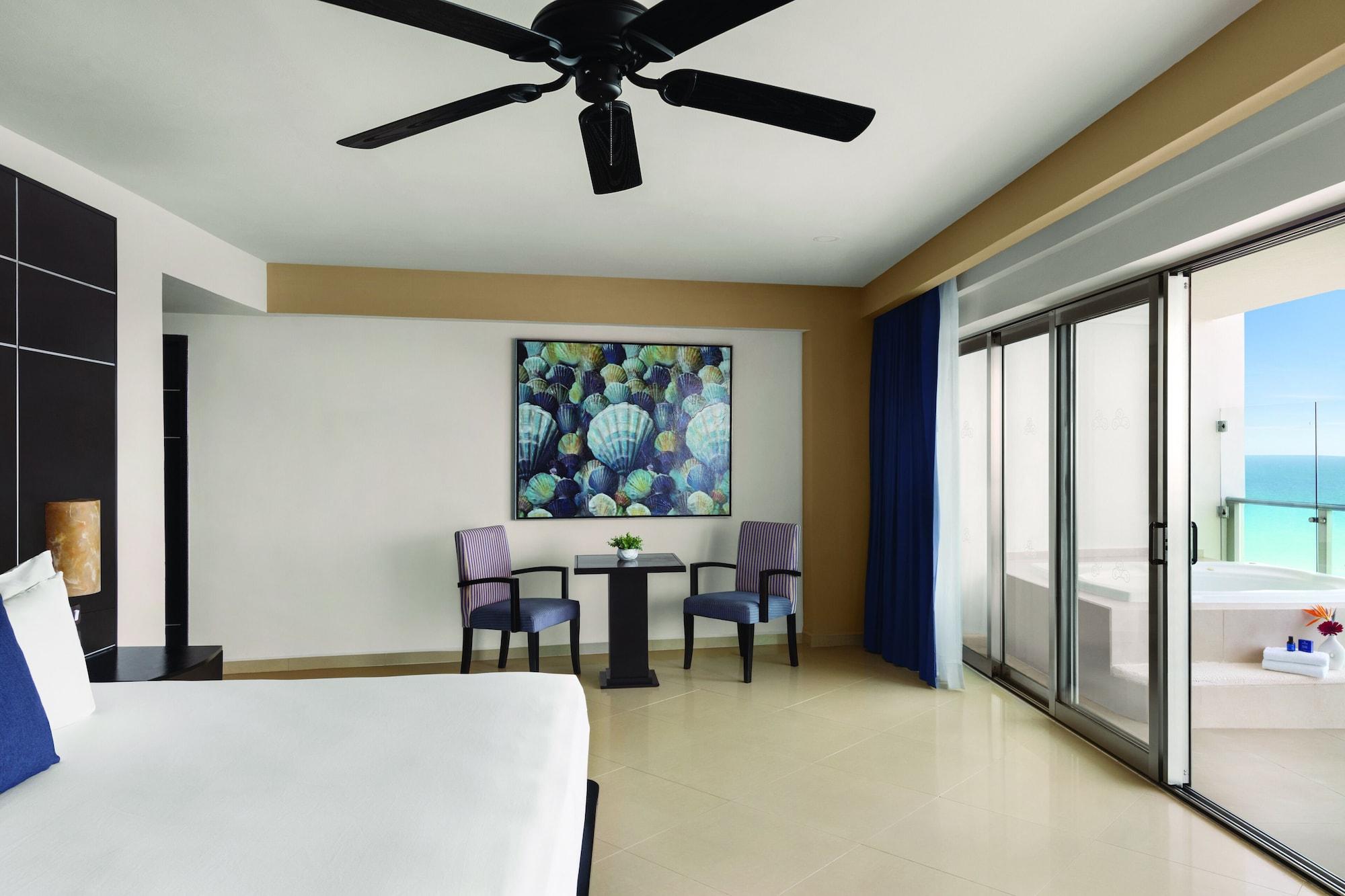 Ocean Front Suite Two Double Beds