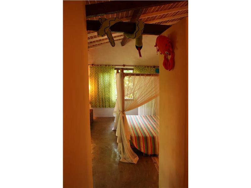 image-housing-carousel