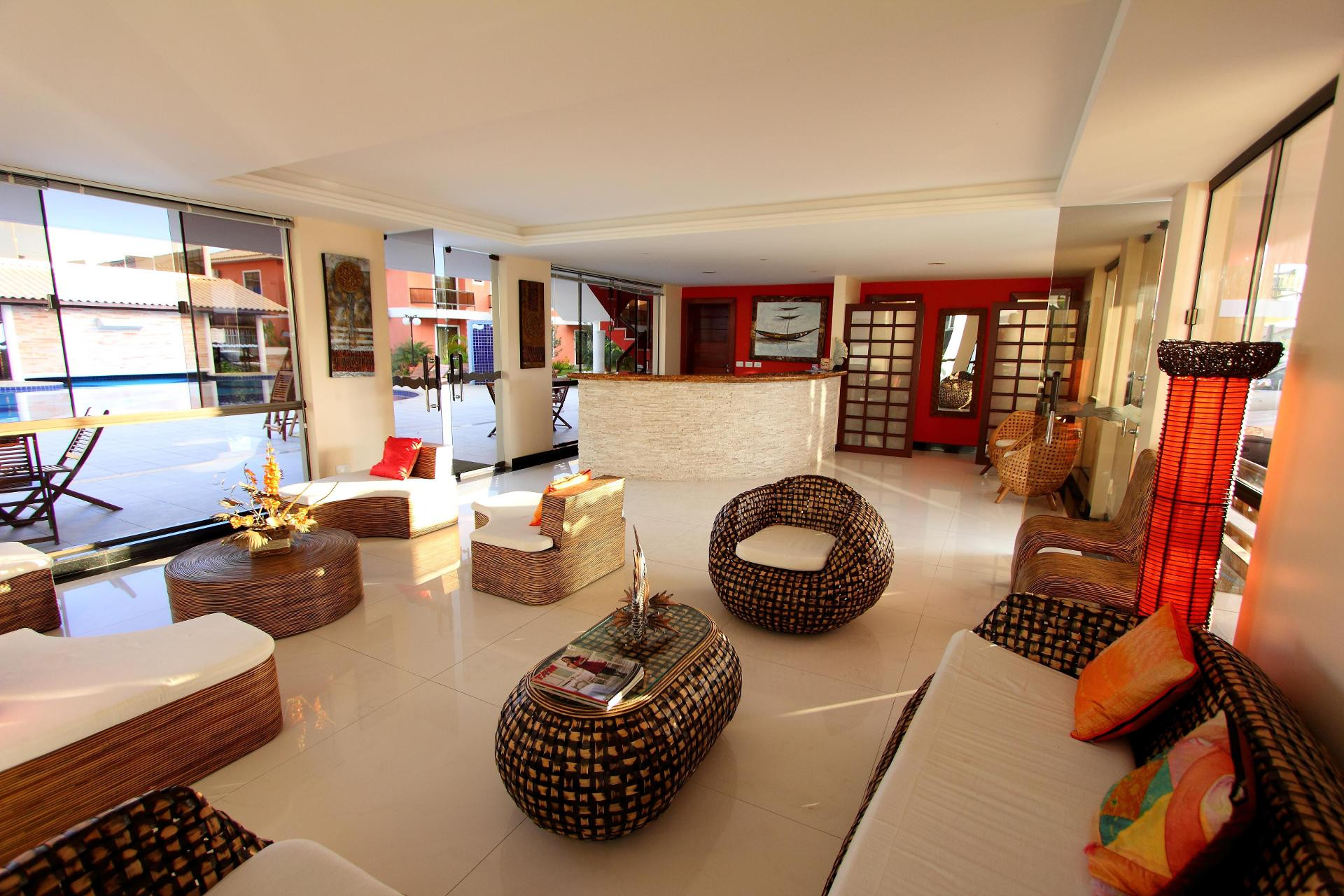 image-housing-carousel