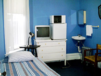 image-housing-carousel