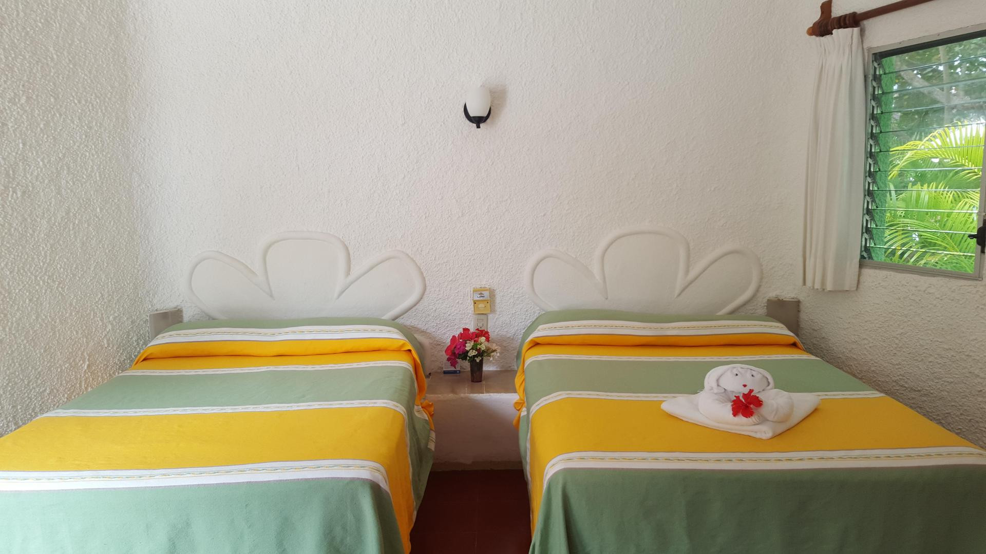 Bungalows with 2 double beds