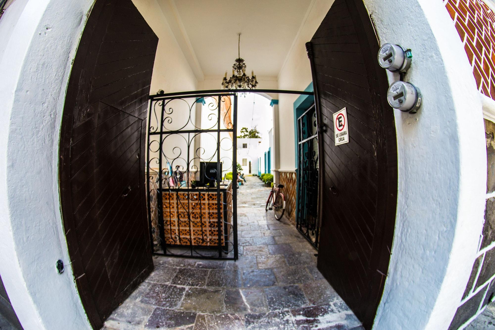 Gente de más Bed & Breakfast 5