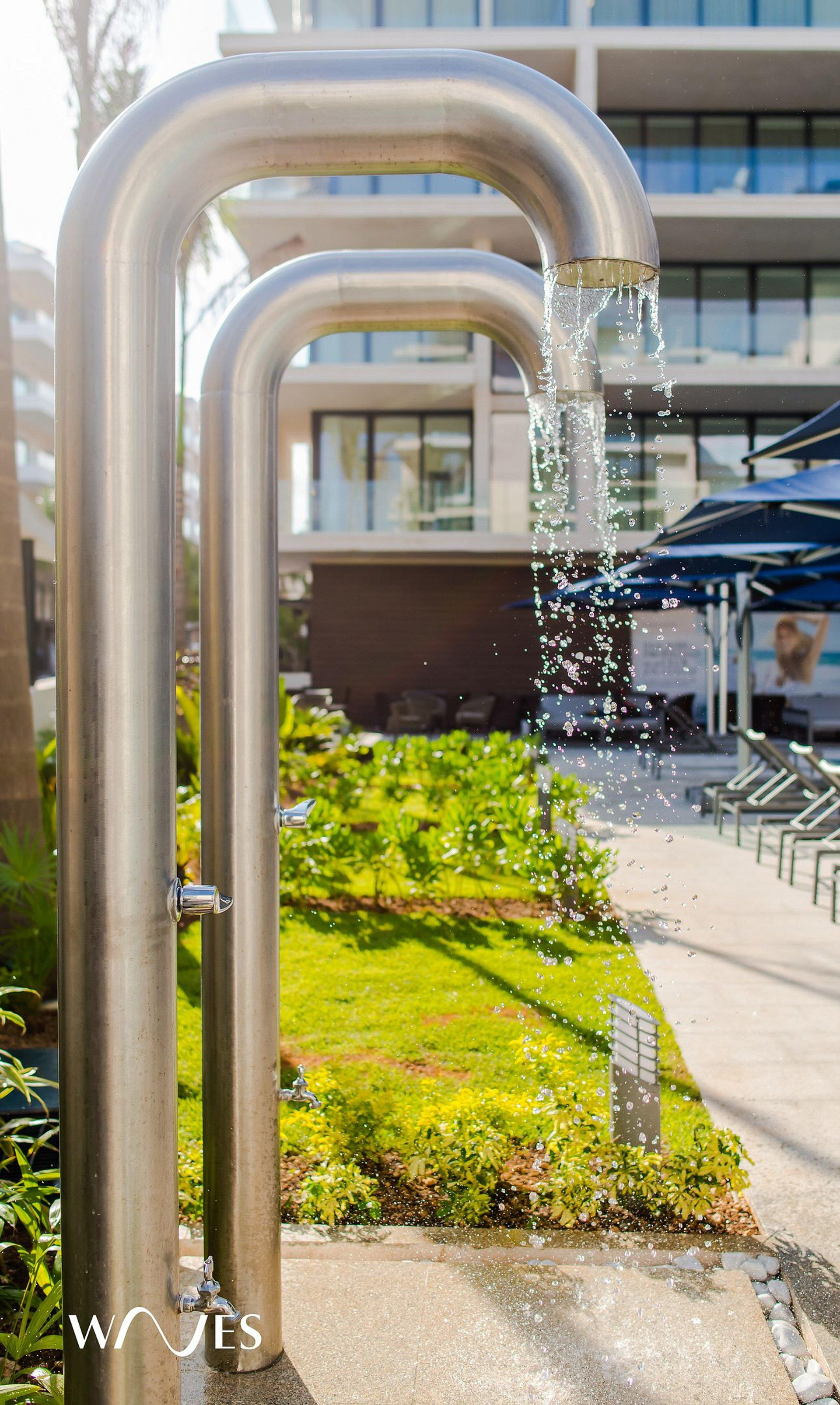 image-housing-carousel
