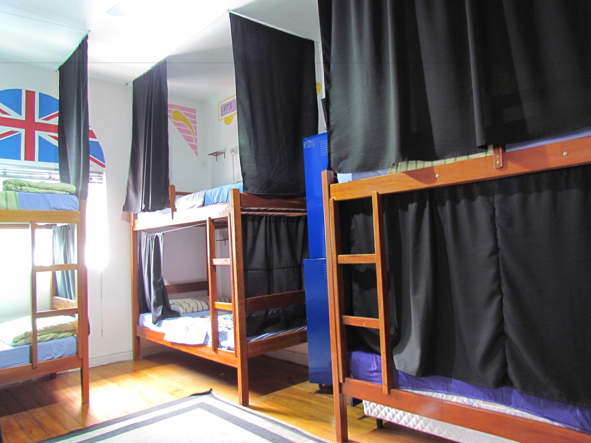 image-housing-carousel