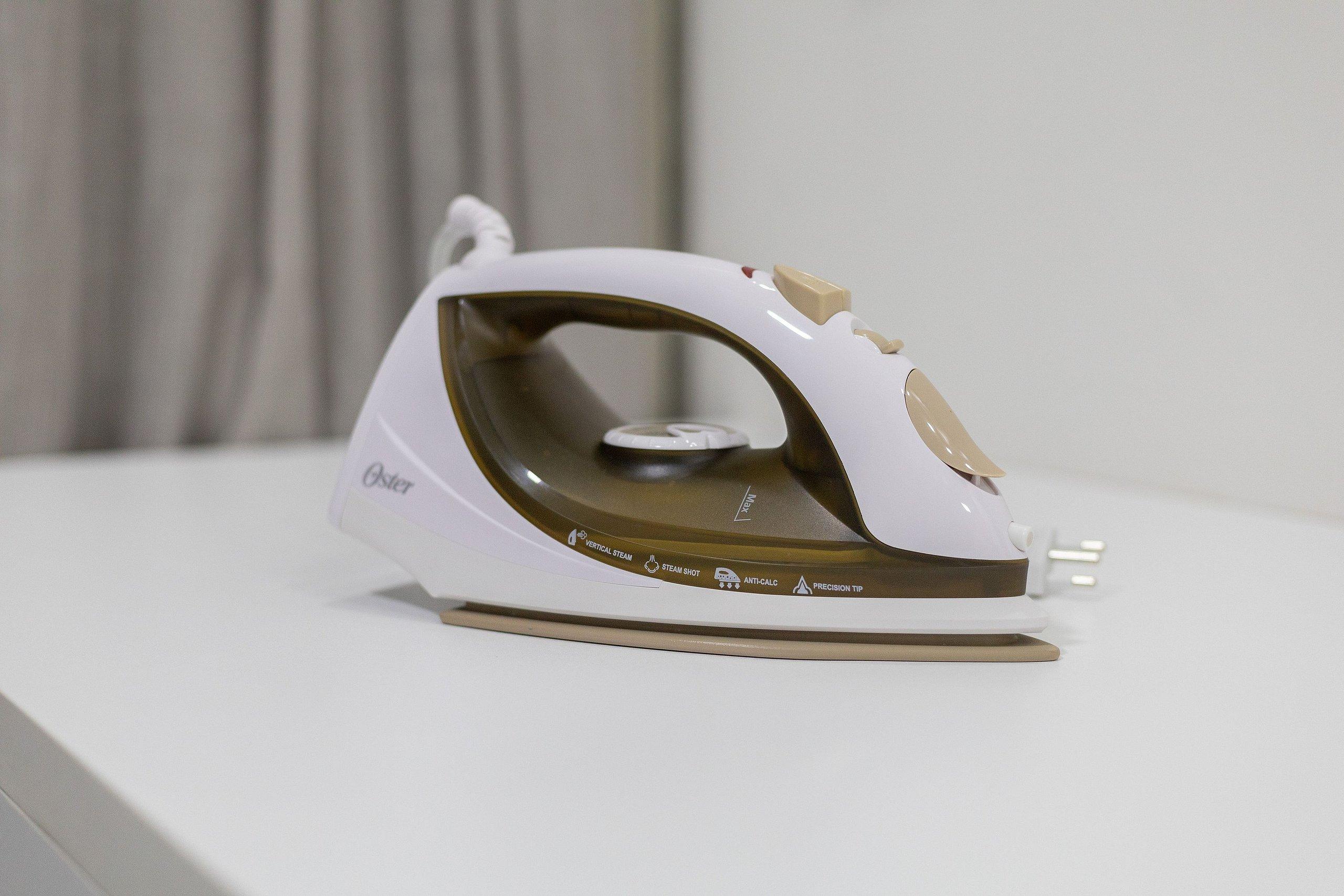 image-housing-carousel
