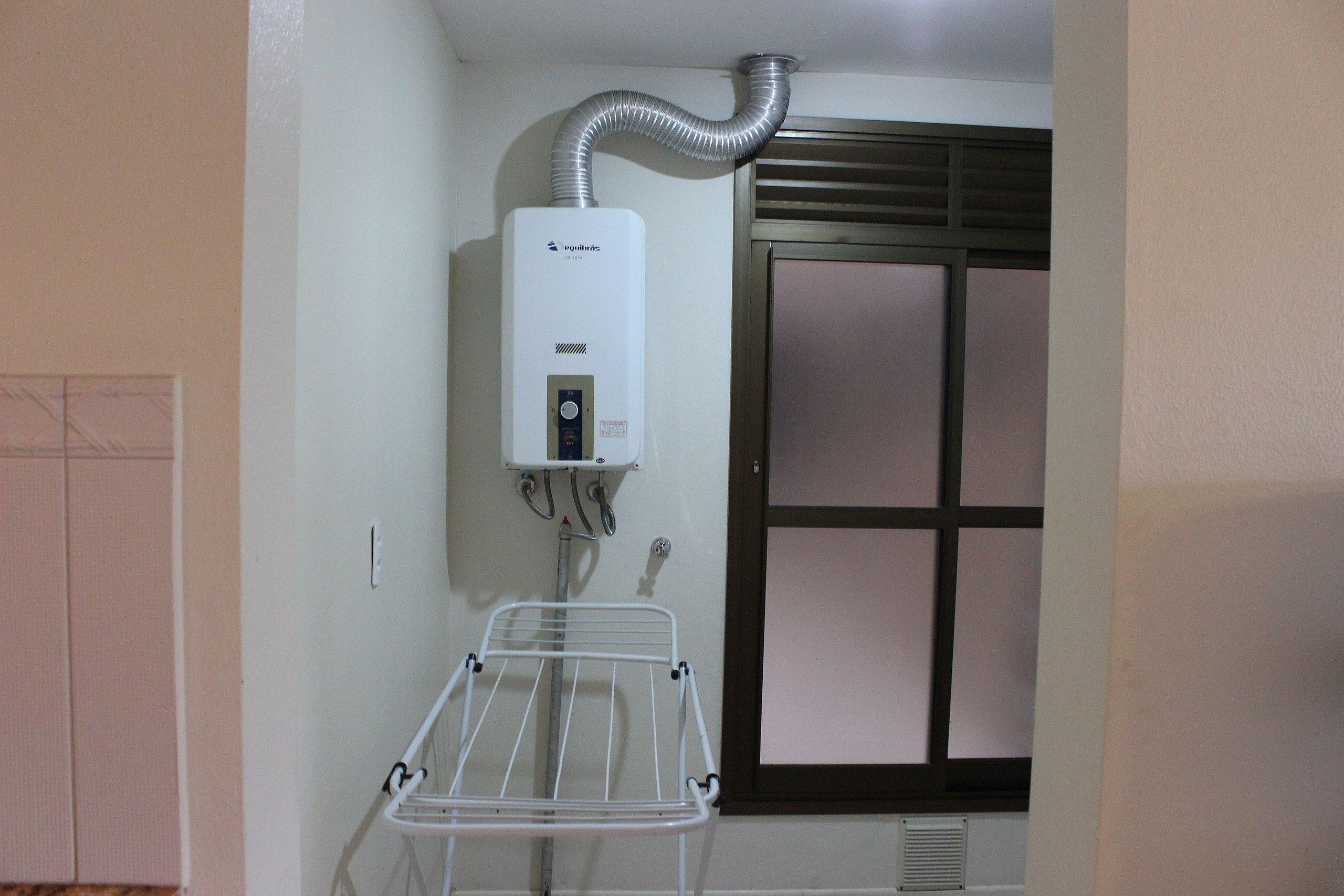 image-housing-carousel