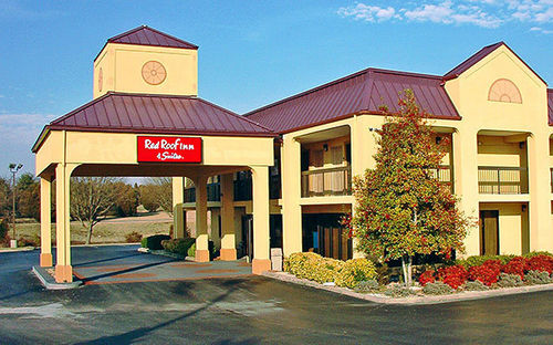 Red Roof Inn & Suites Clinton image
