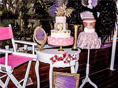 image-housing-carousel