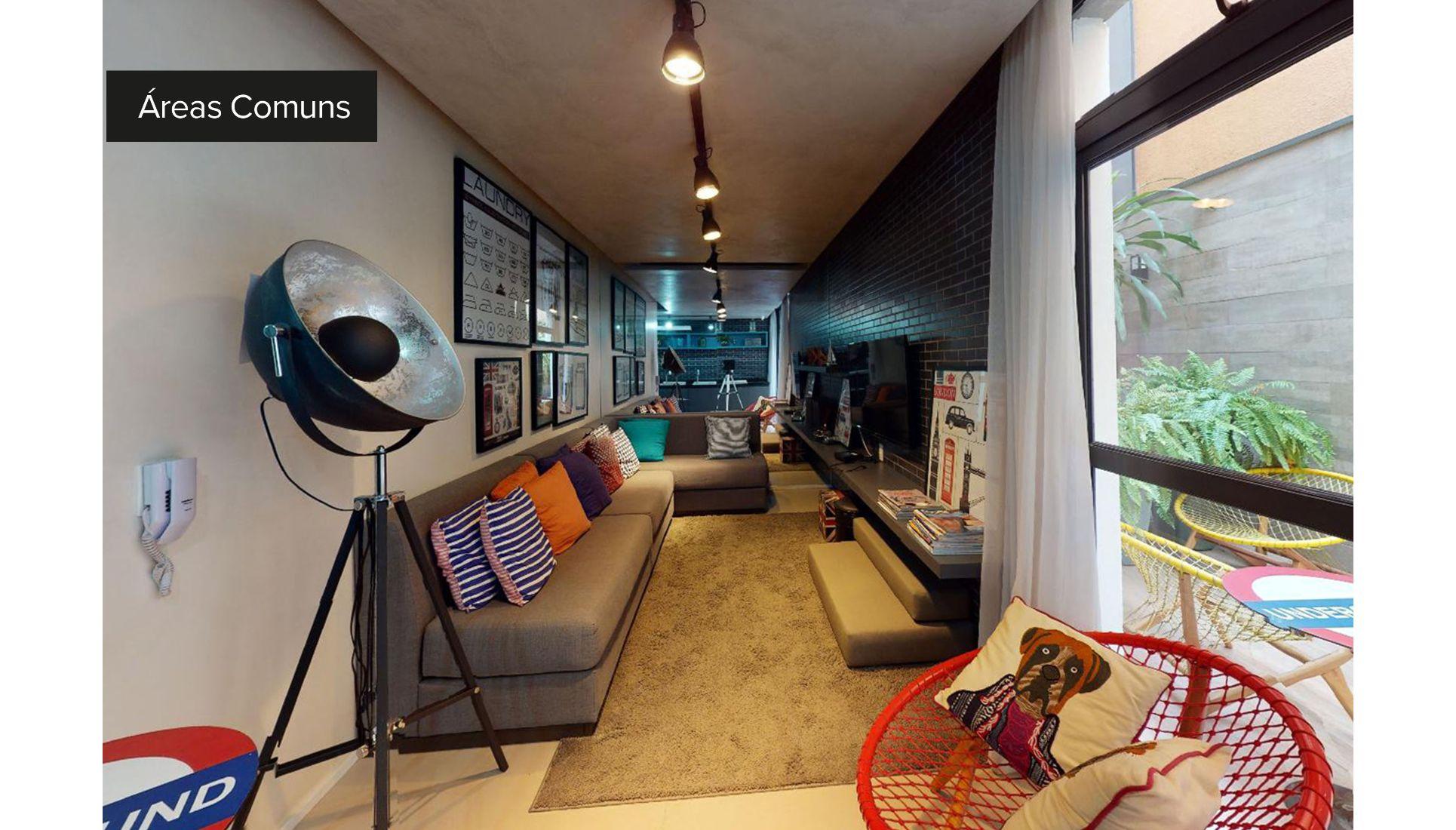 image-housing-carousel