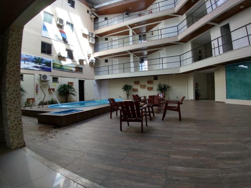 image-housing-carousel