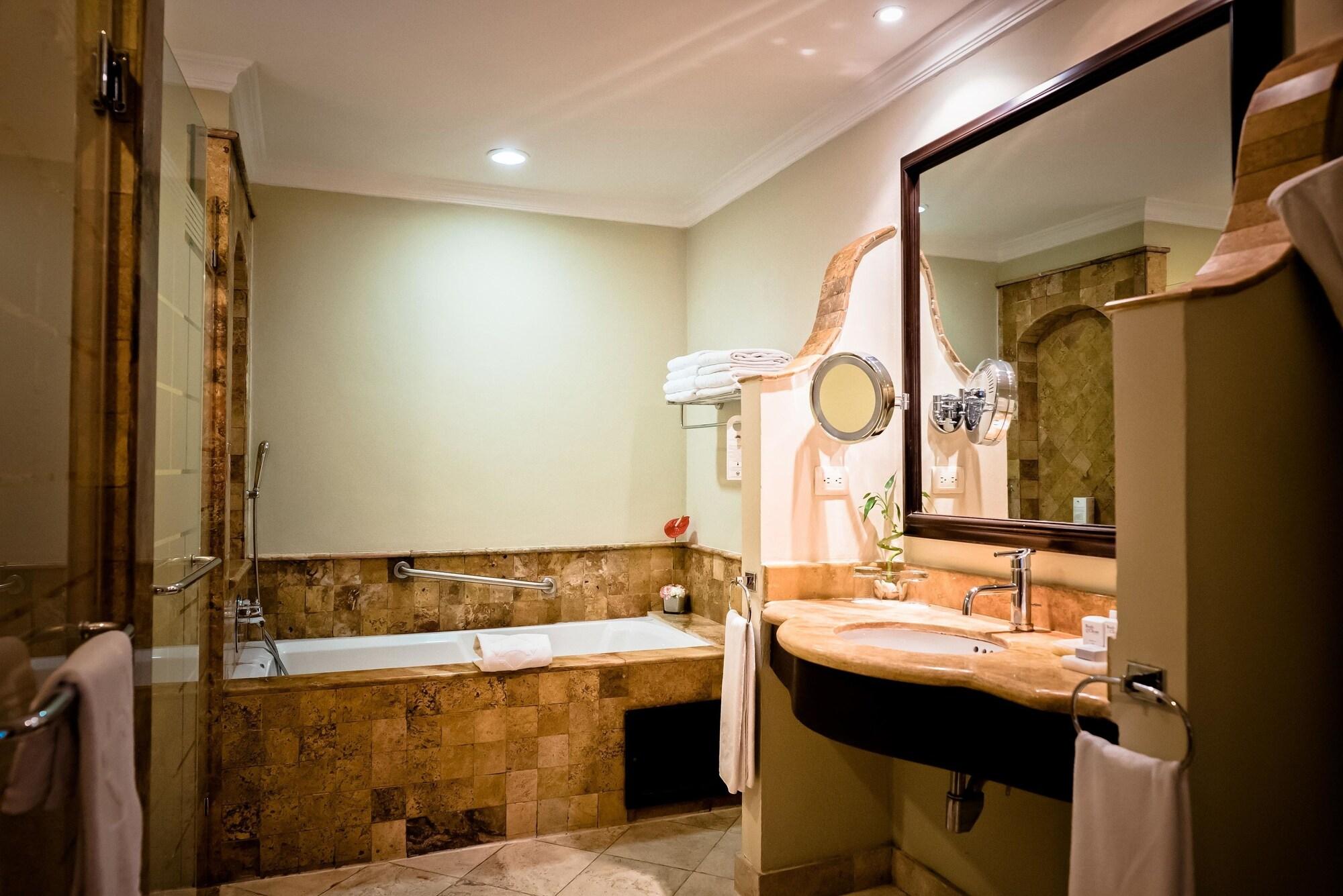 Deluxe Junior Suite - Garden View