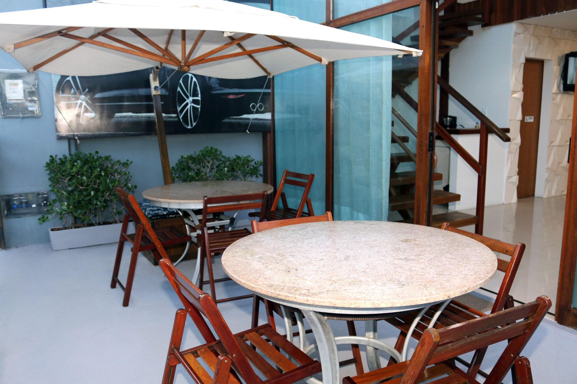 image-housing-carousel
