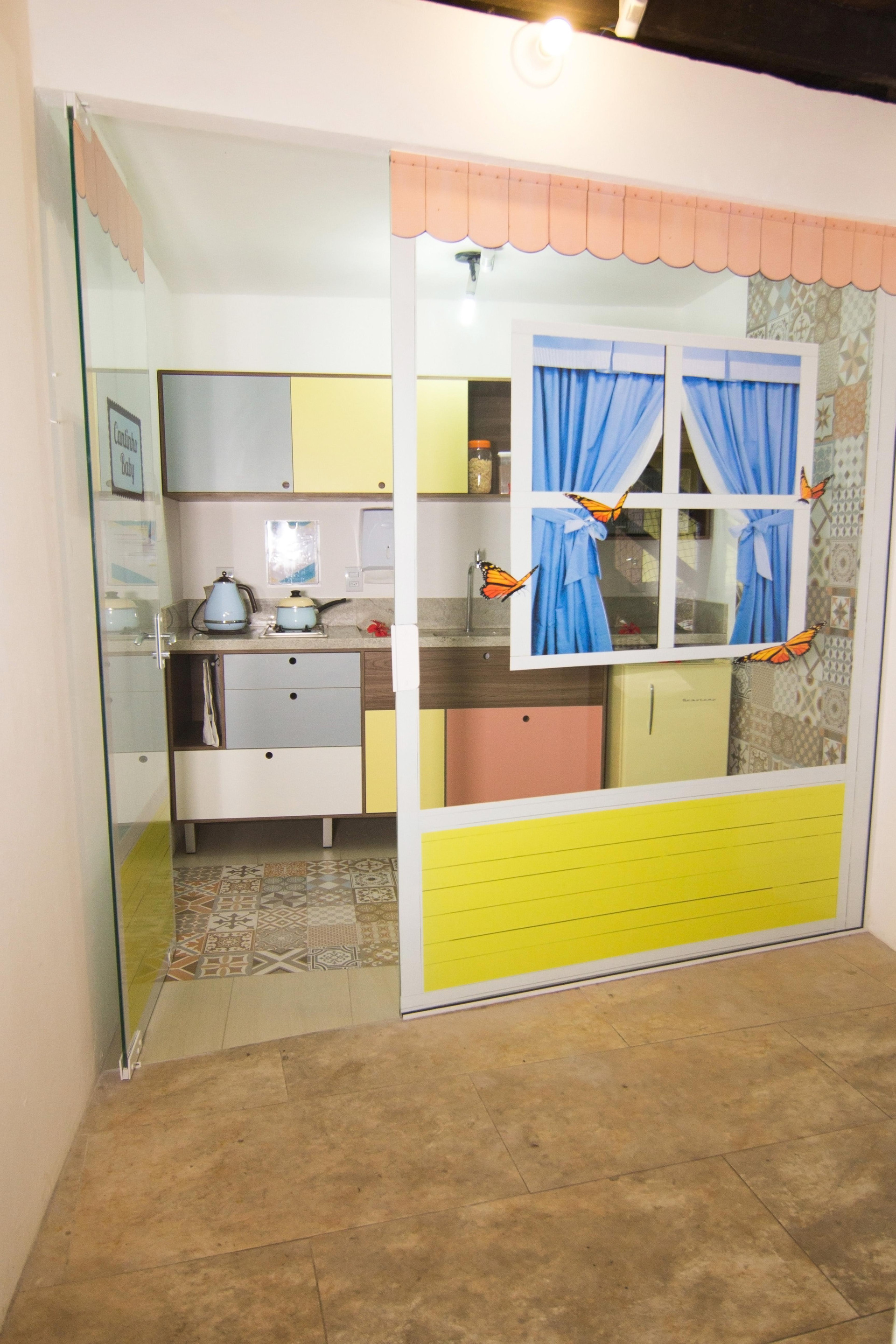 image-housing-carousel
