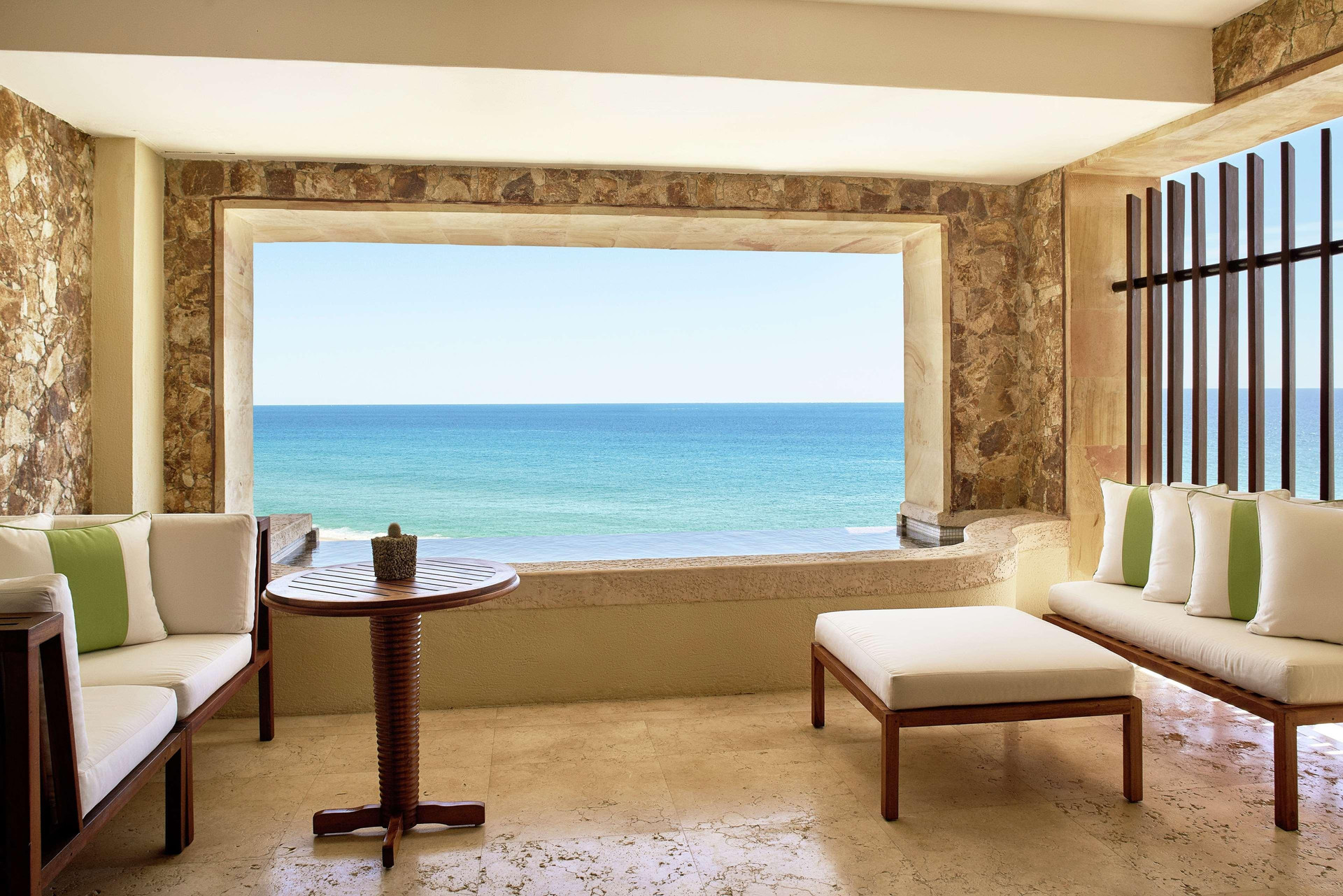 Ocean View Deluxe Terrace Plunge Pool - King