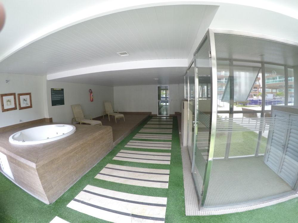 image-housing-carousel