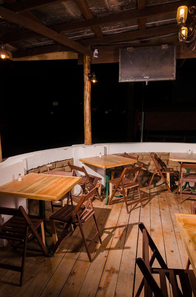 image-housing-carousel