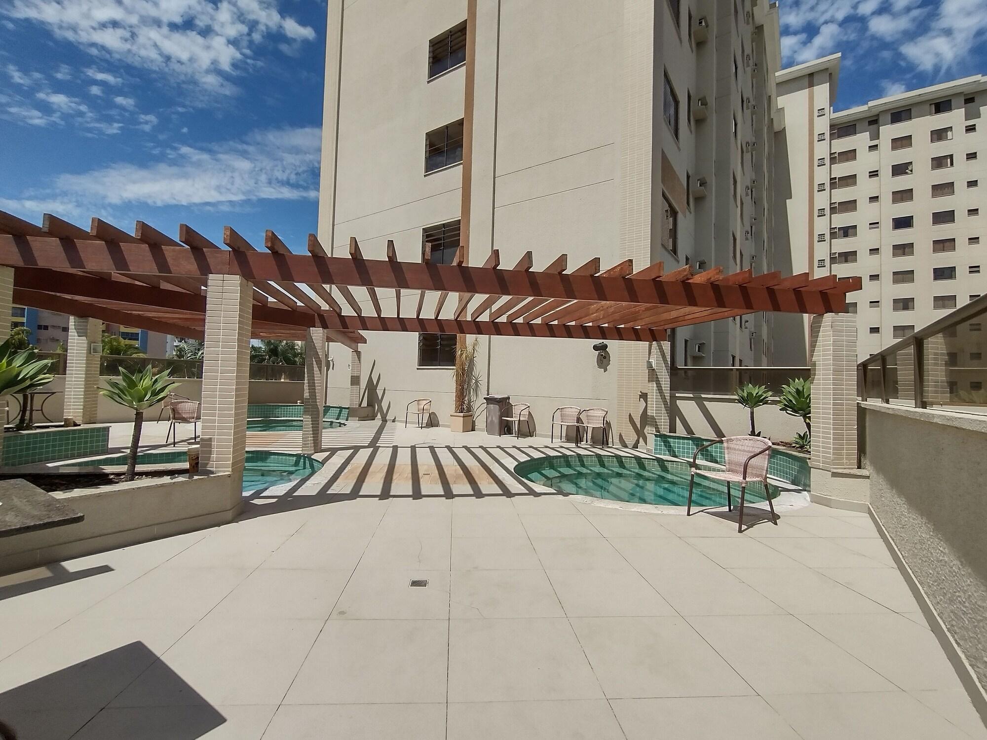 image-housing-carousel