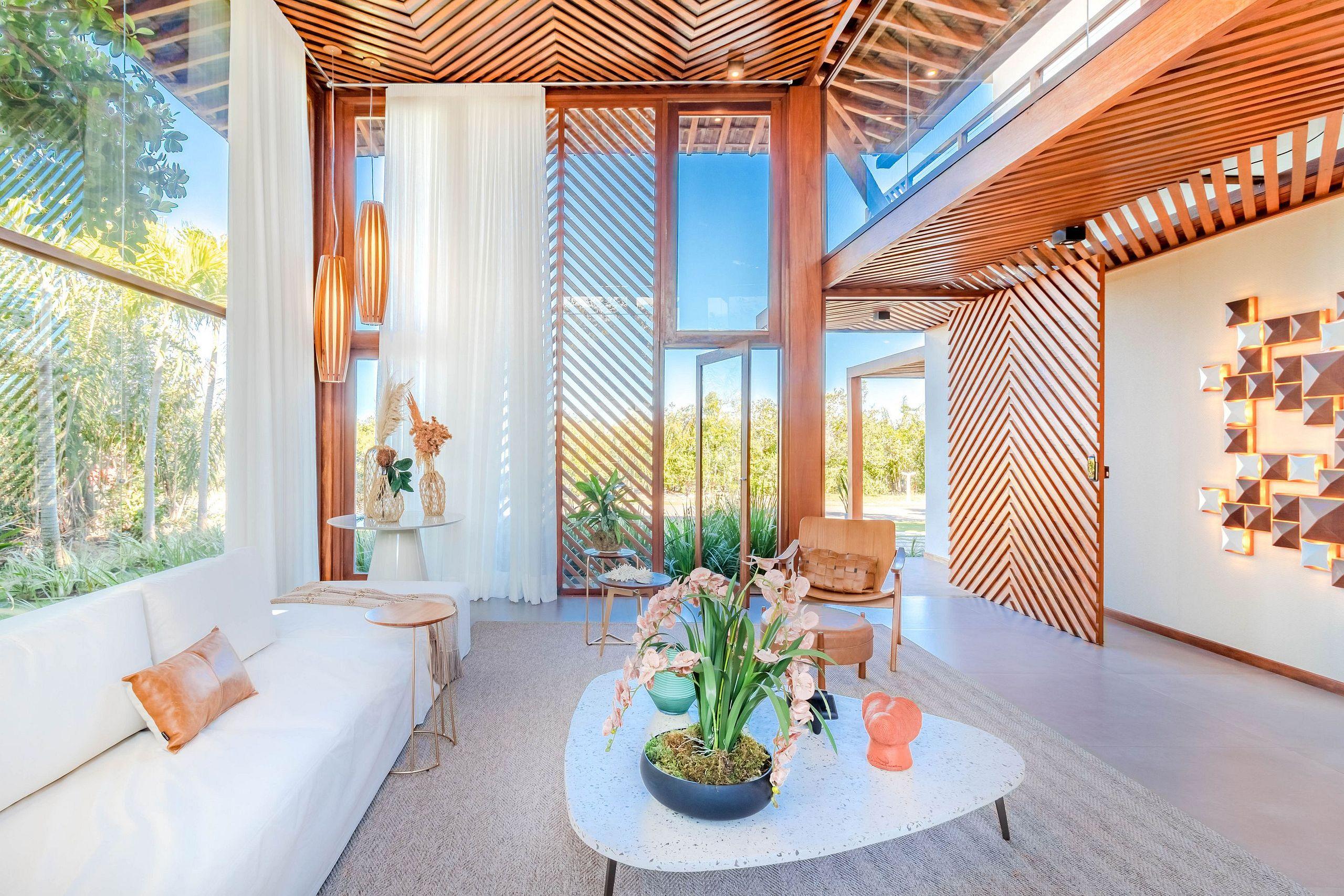 image-housing-carousel