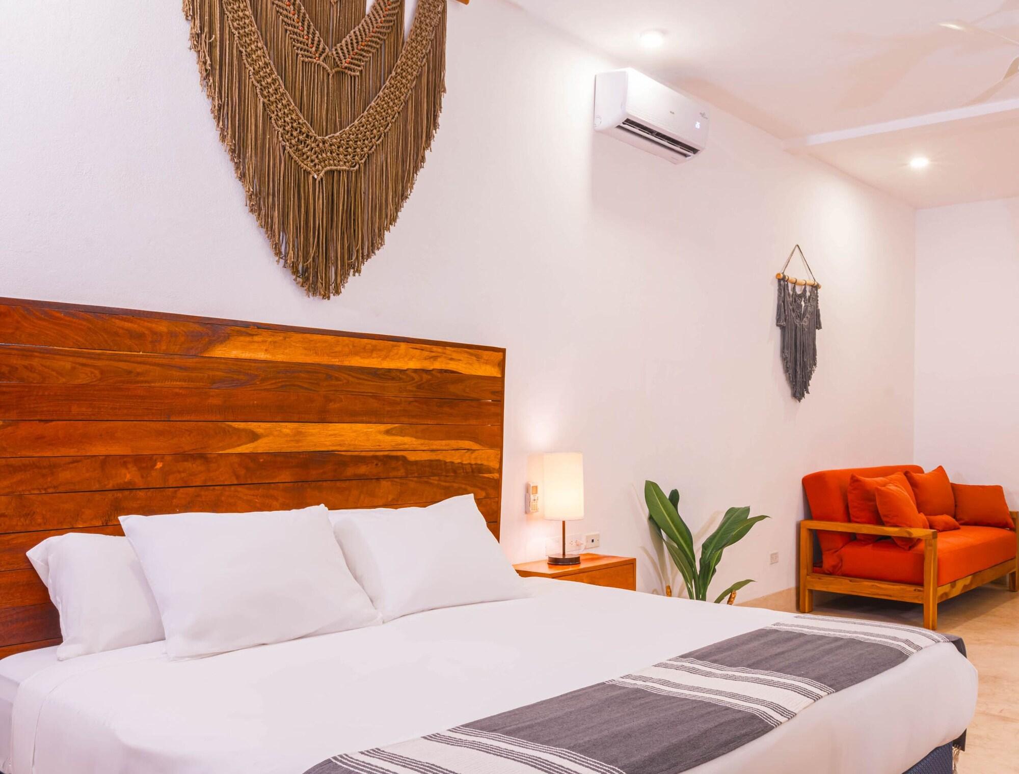Suite familiar, Varias camas, vista a la piscina