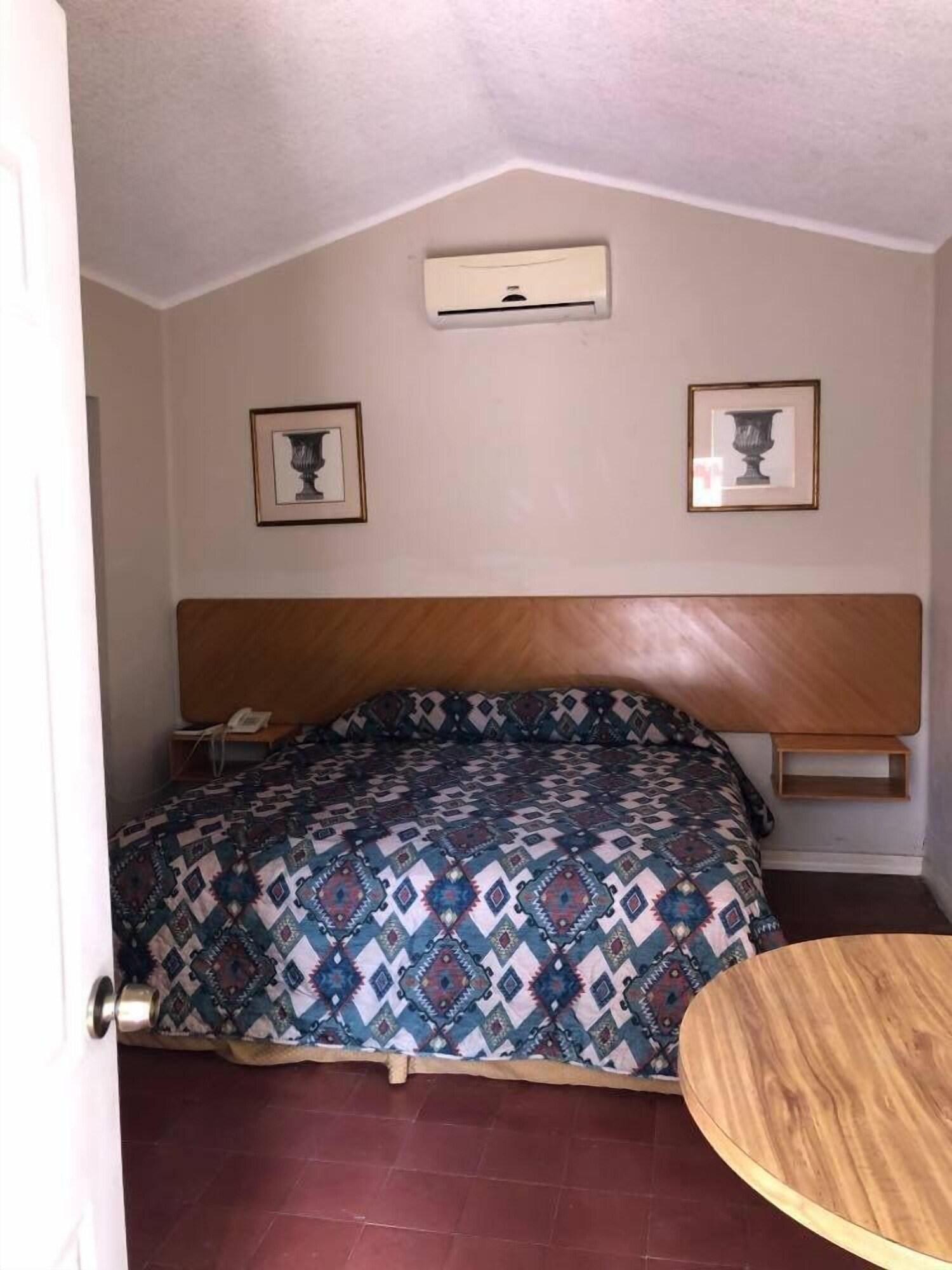image-housing-carousel