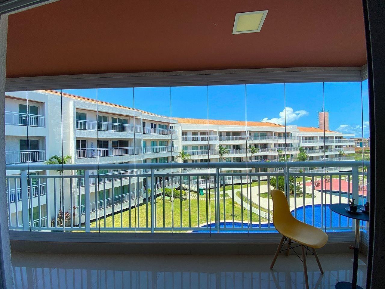 image-housing-carousel