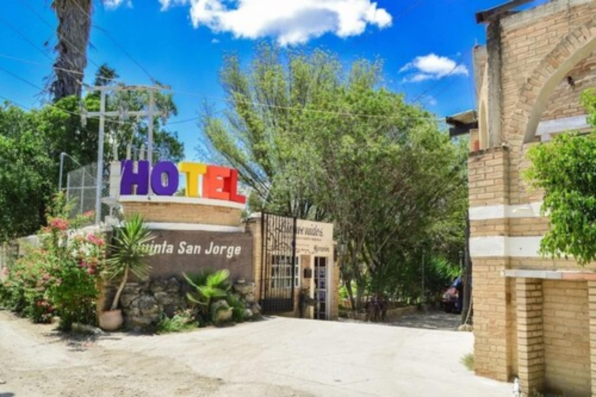 image-housing-carousel