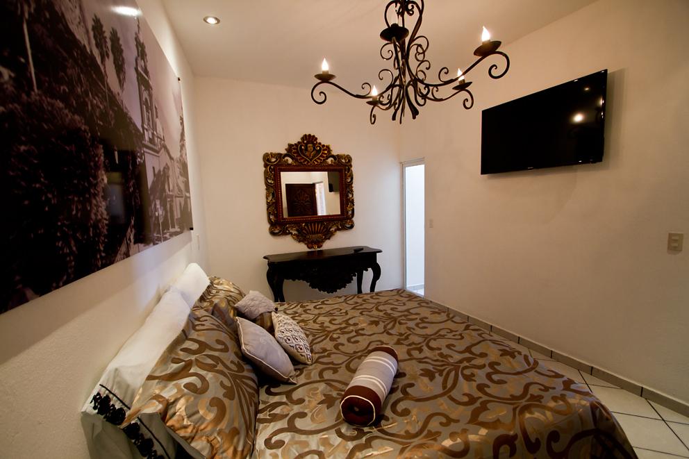image-housing-carousel