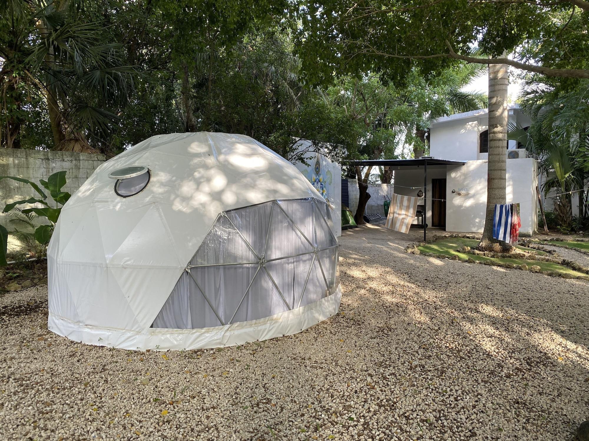 image-housing-carousel