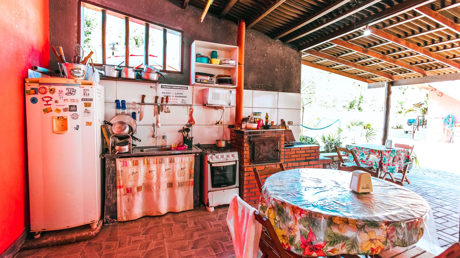 image-housing-carousel