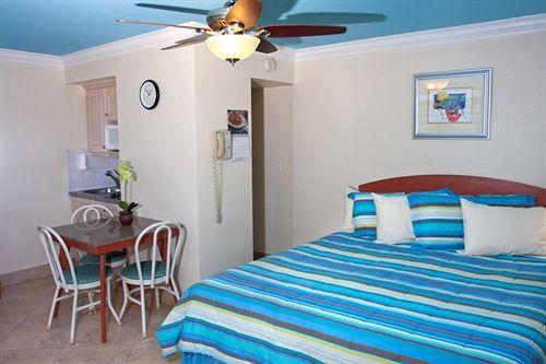 image-housing-carousel