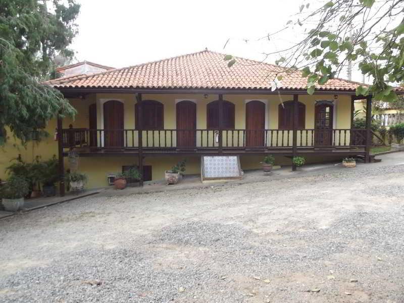 image-housing-carousel