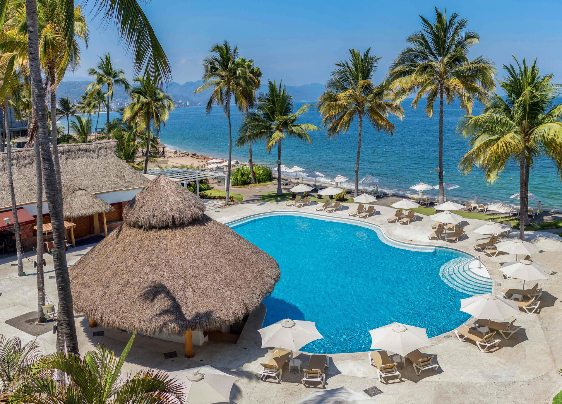 Plaza Pelicanos Club Beach Resort