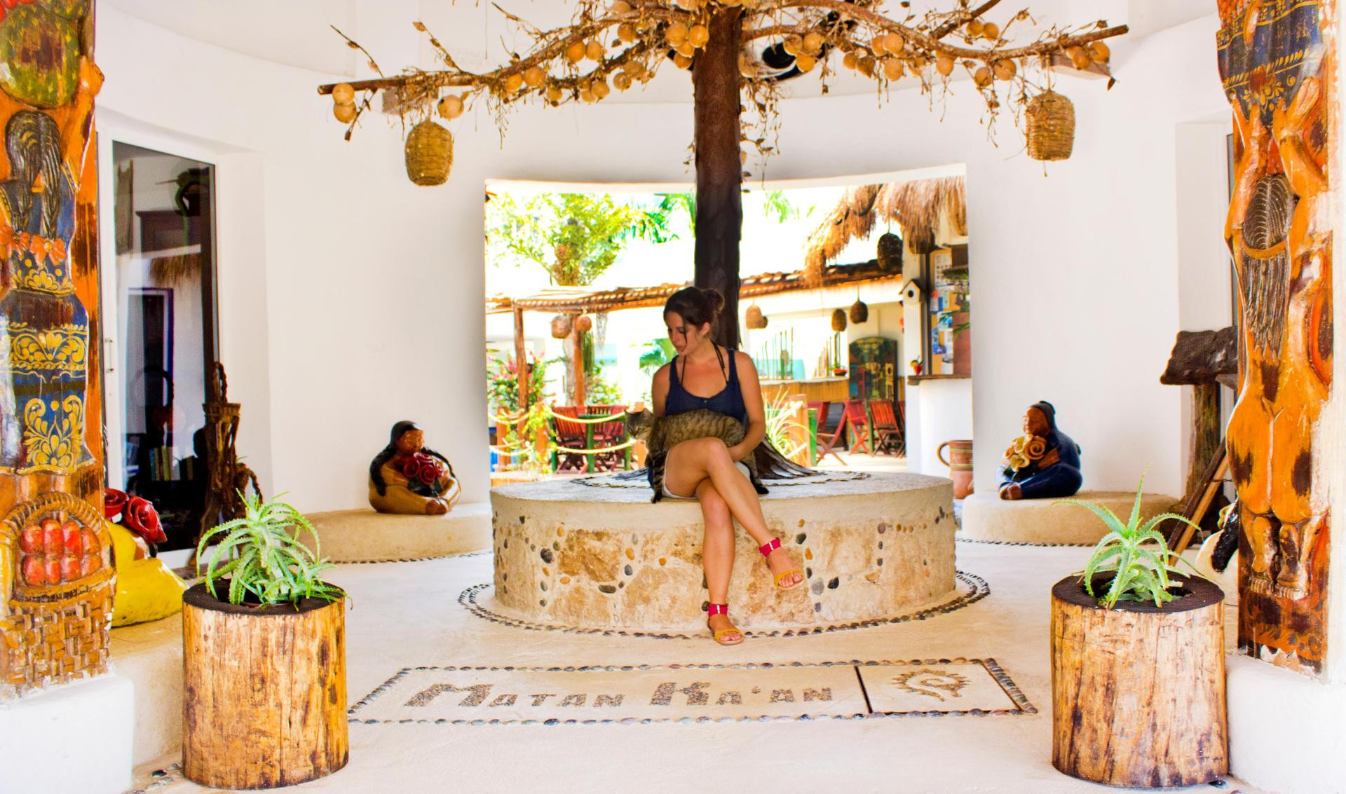image-housing-carousel