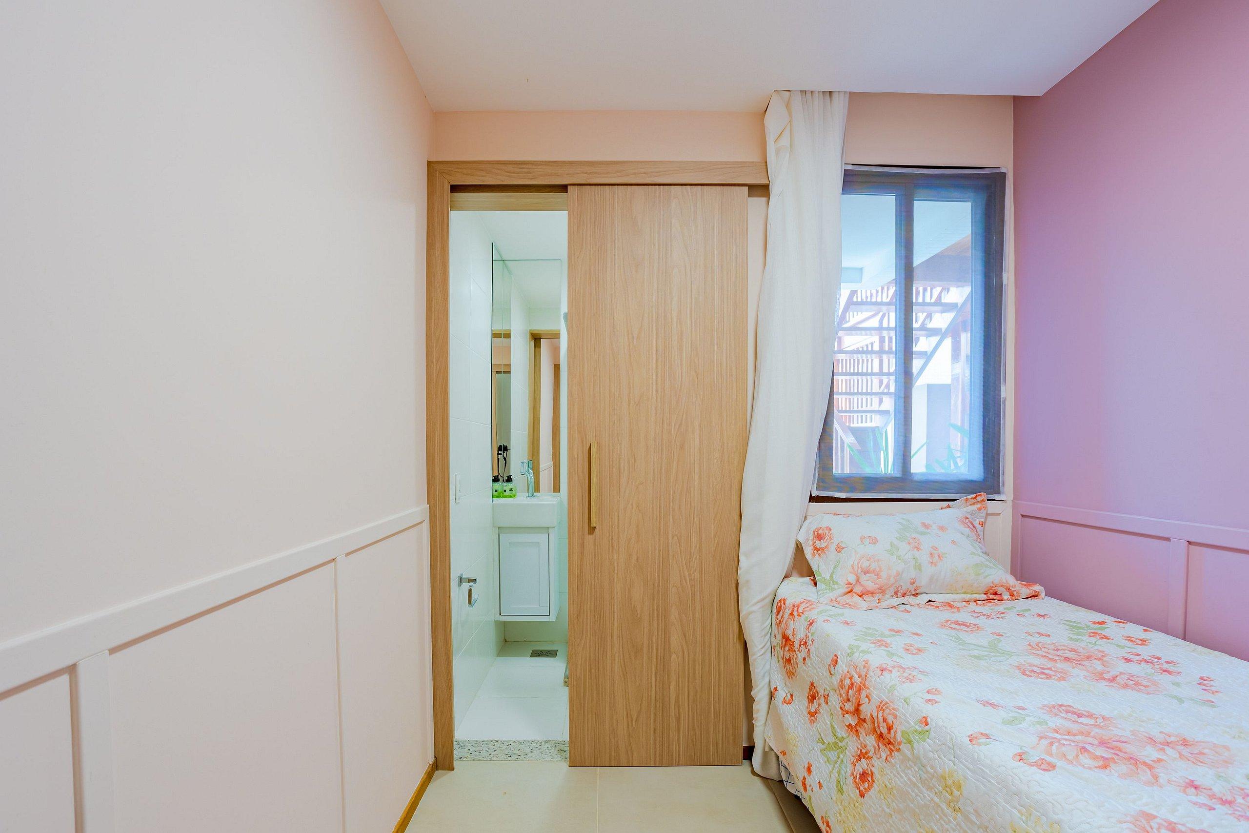 image-housing-carousel