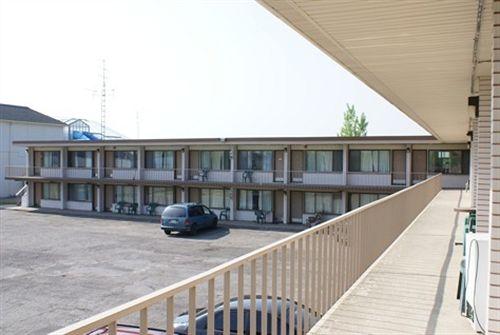 Arkona Motel image