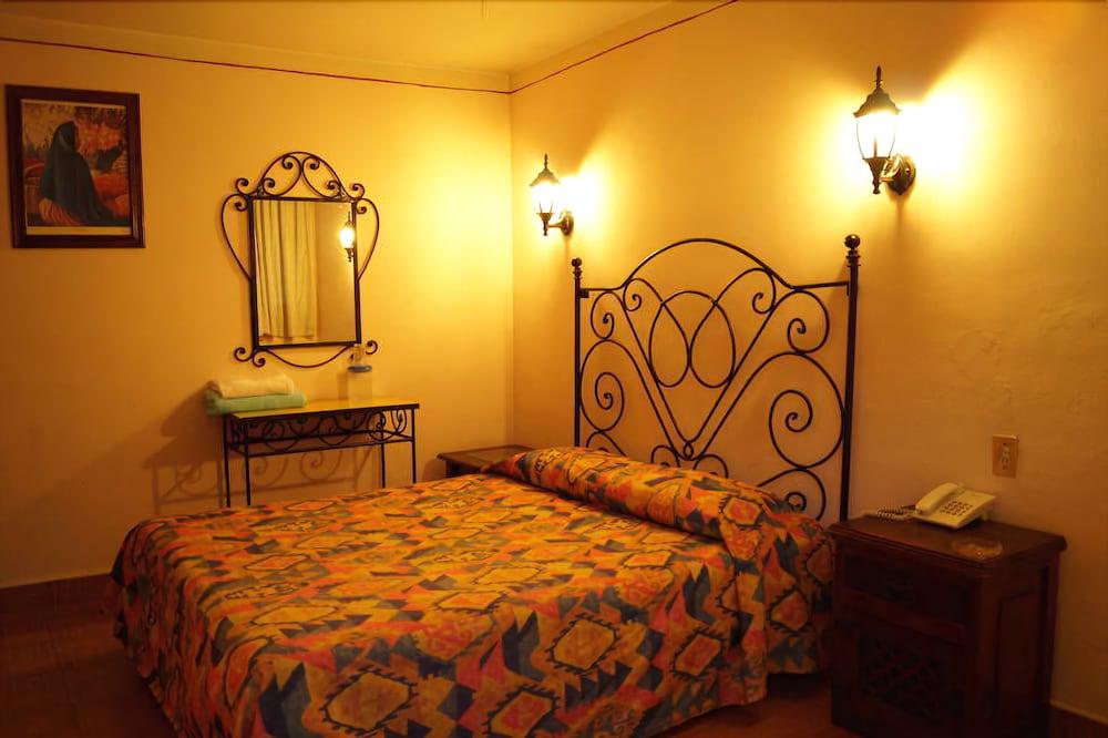 image-housing-carousel