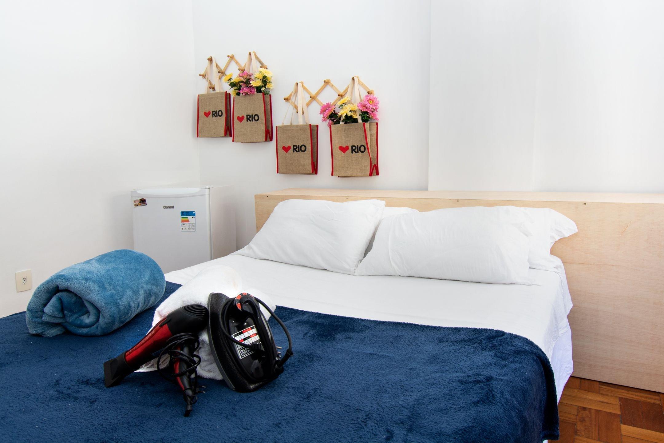 image-housing-carousel