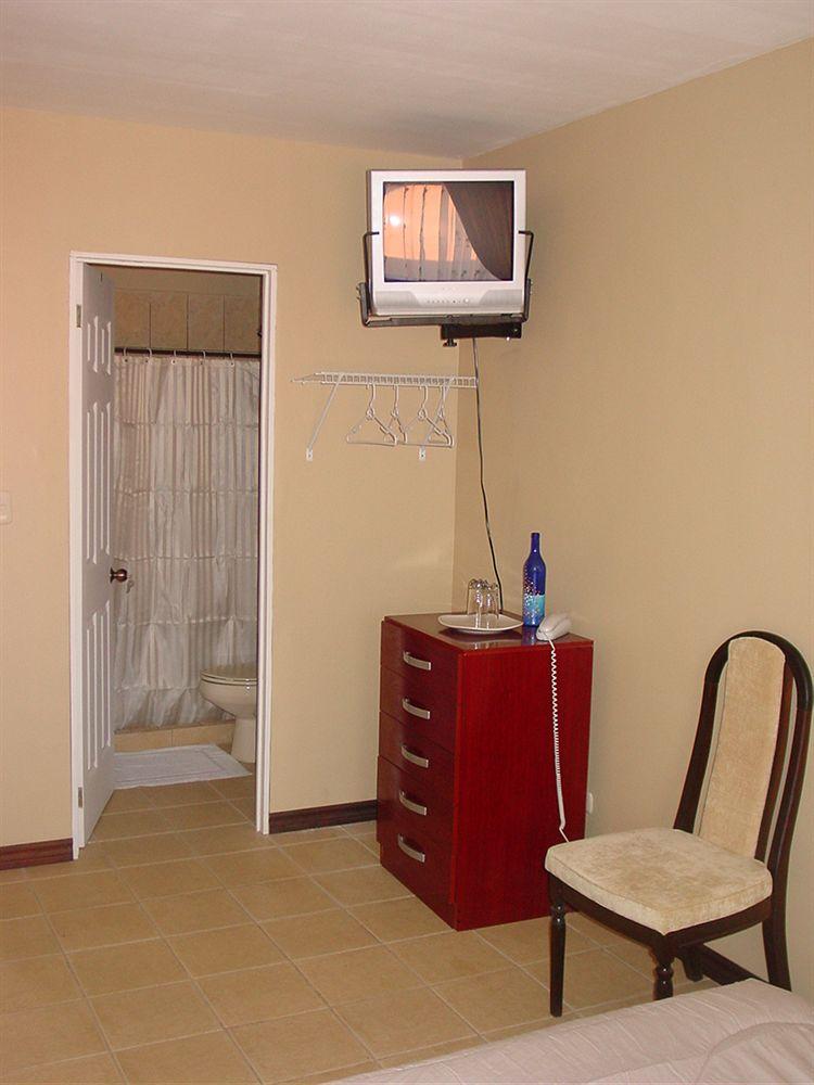 image-housing-carousel