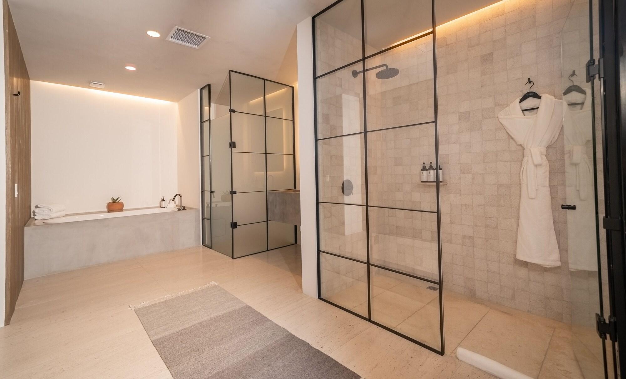 One Bedroom Ocean View Home
