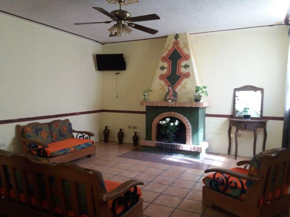 image-housing-carousel