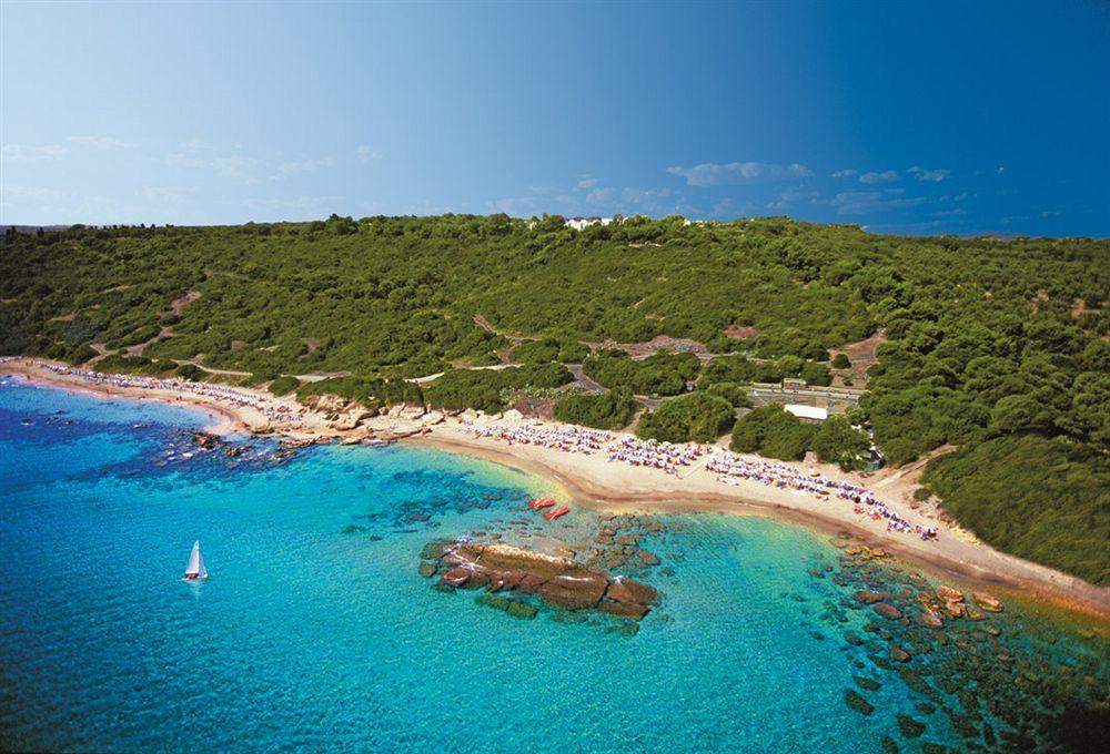 Foto von Valtur Capo Rizzuto mit brauner sand Oberfläche