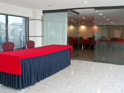 image-housing-carousel