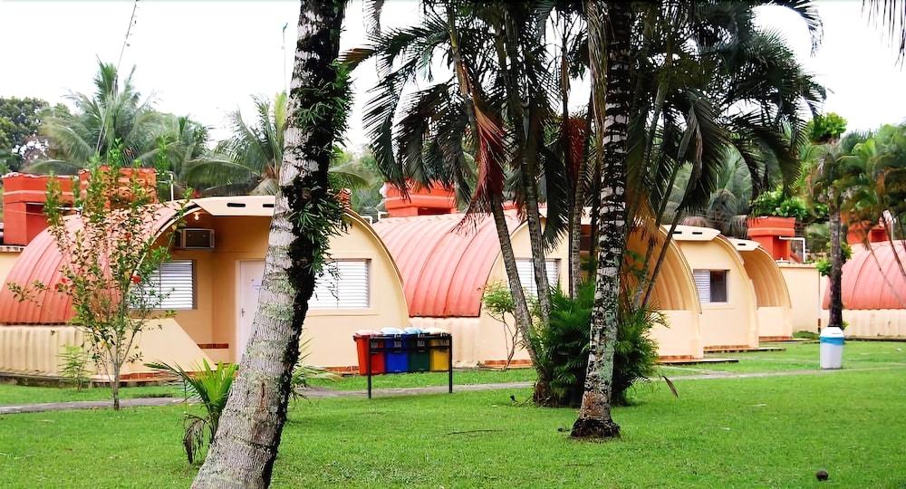 image-housing-carousel