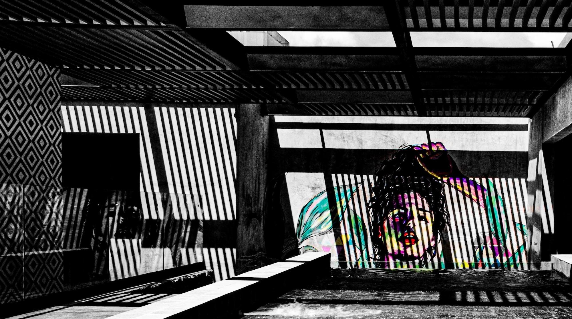 image-housing-carousel