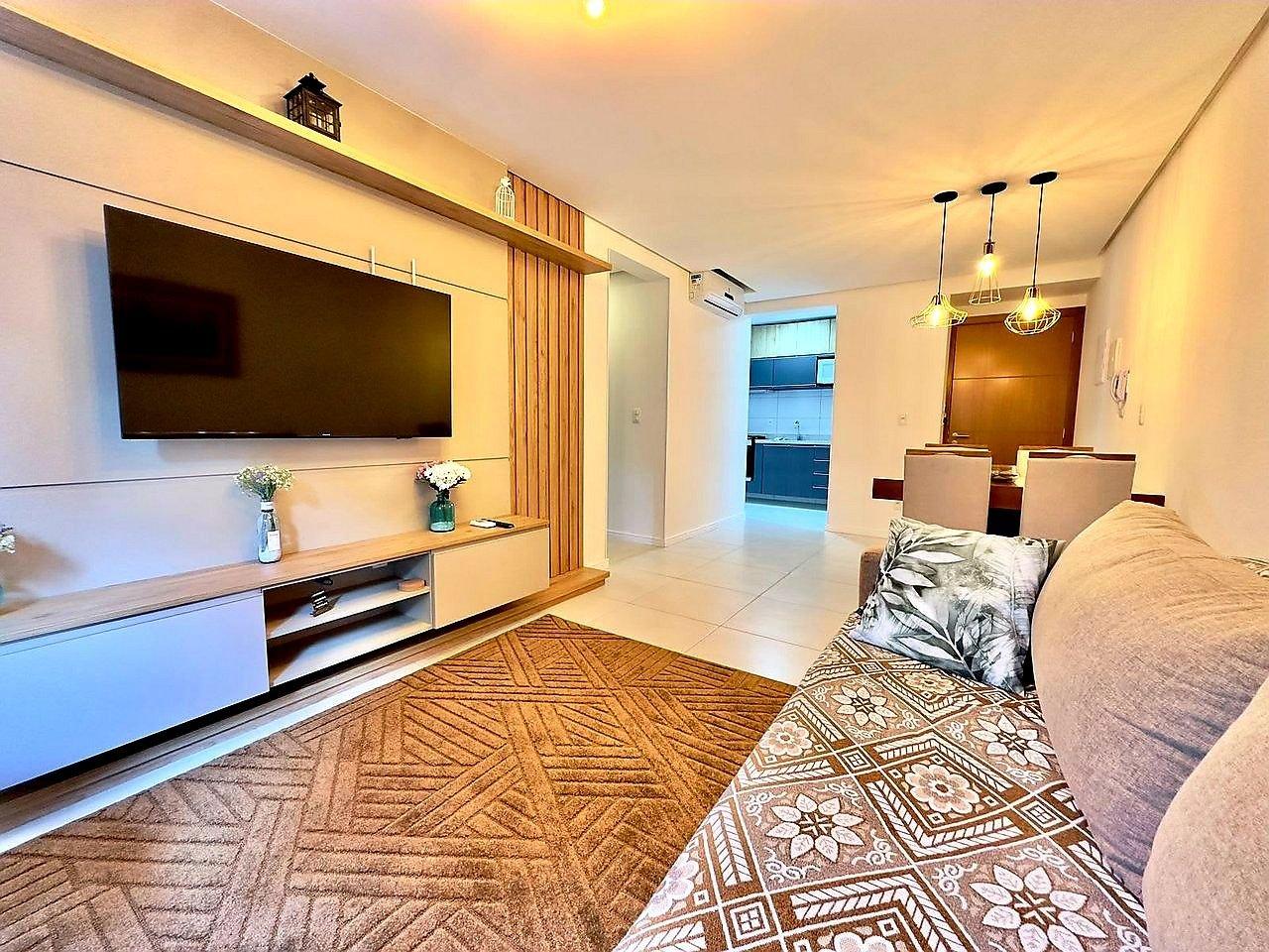 image-housing-carousel