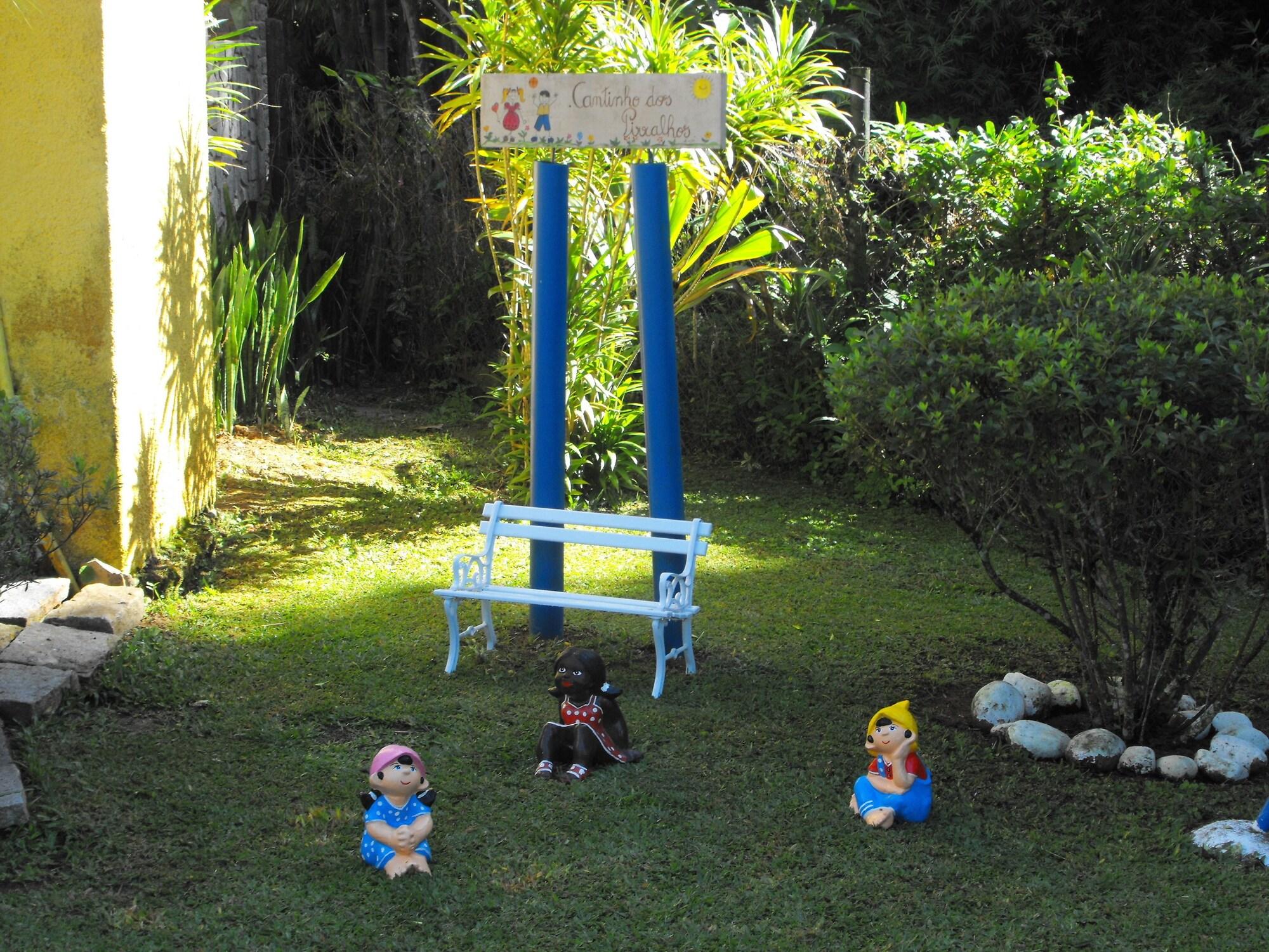 image-housing-carousel