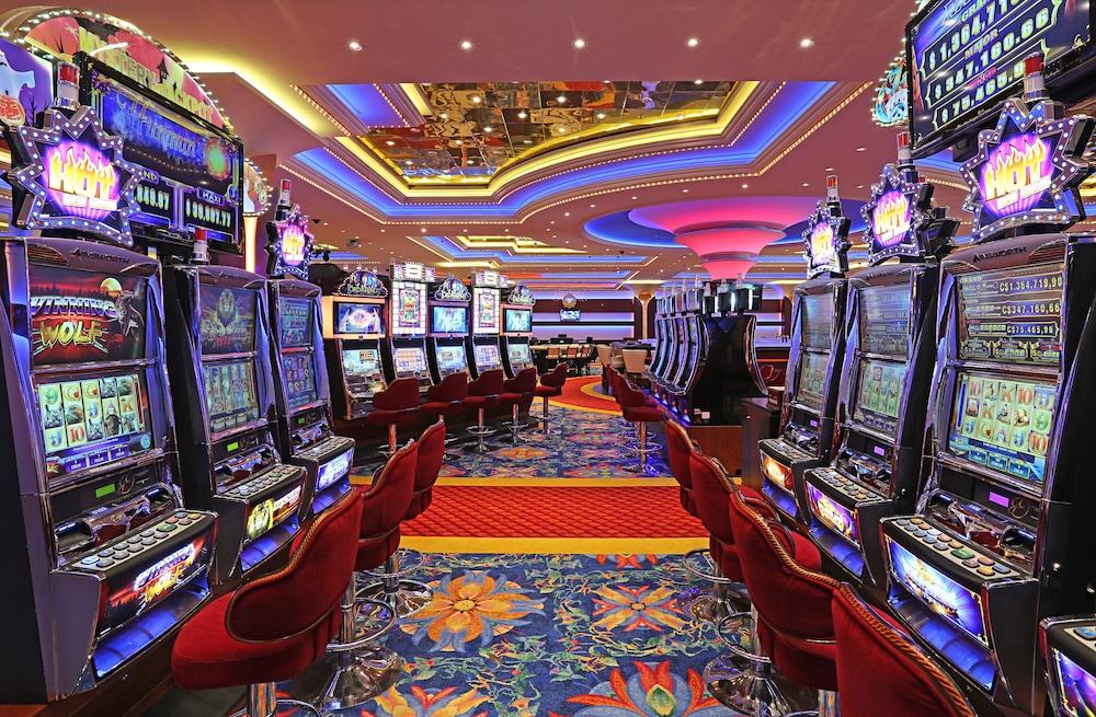 image-housing-carousel